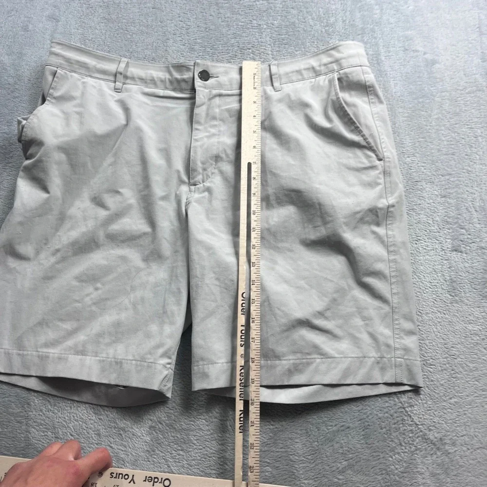 Faherty All Day Shorts Mens 38 Light Gray Hybrid Stretch Chino Flat Front